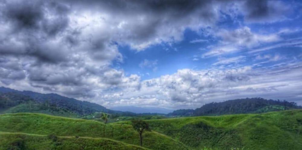 Hotel Santika Luwuk - Sulawesi Tengah Exteriér fotografie
